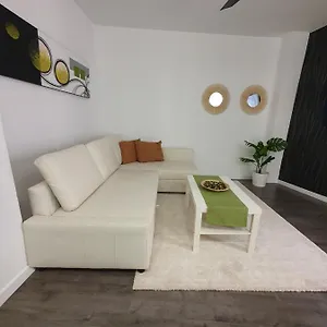 Tribuna Deluxe Apartment