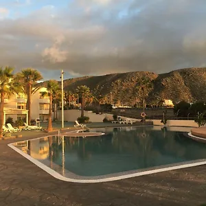 https://amazing-view-in-los-cristianos.tenerifehoteles.net